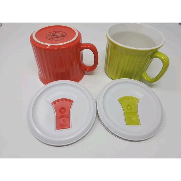 Corning Ware Soup Meal Mugs 2-20oz Red Green Vented Lid Colors Colours Microwave - Picture 5 of 7